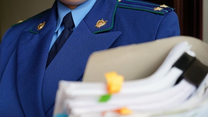 Прокуратурой Мостовского района проведена проверка исполнения законодательства о борьбе с коррупцией в одной из сельскохозяйственных организаций района