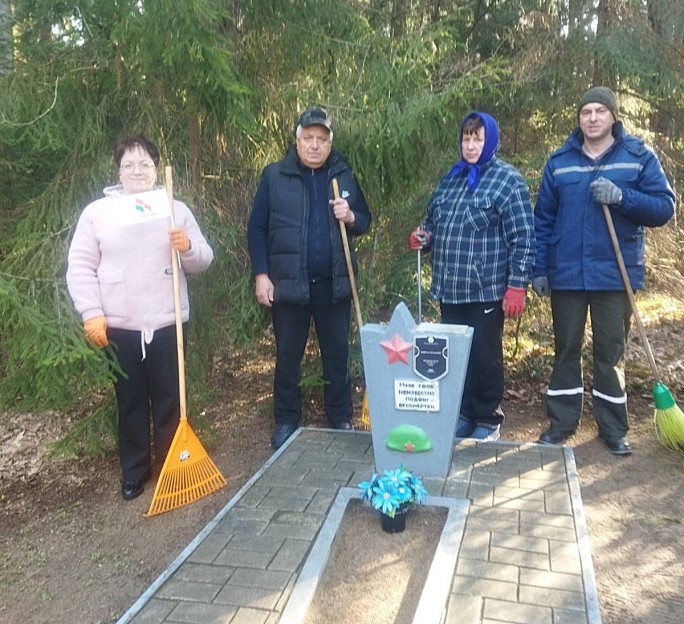 В Куриловичском сельсовете наводят порядок у памятников и мемориалов