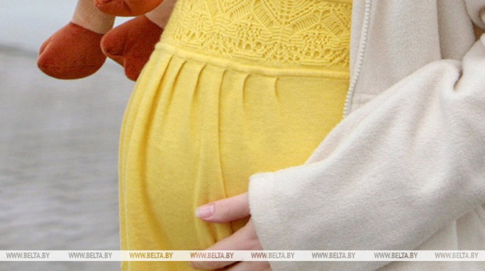 Что нужно знать будущей маме? В Минтруда назвали ключевые нюансы пособия по беременности и родам