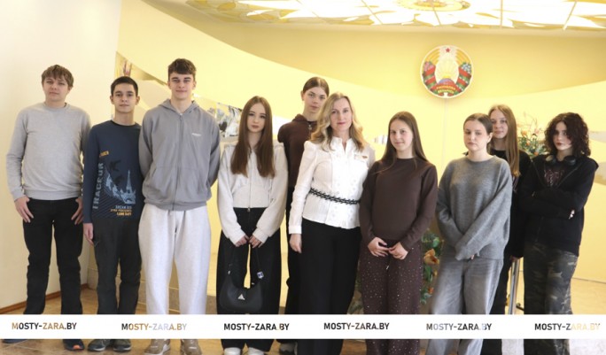 Откровенно о важном. В Мостовском отделе загса состоялась диалоговая площадка  с молодёжью о семье, здоровье, будущем