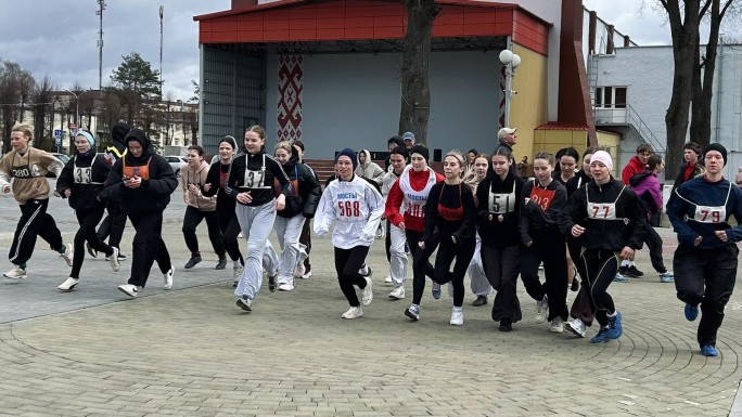 7 апреля на стадионе г. Мосты состоялось первенство района по легкоатлетическому кроссу