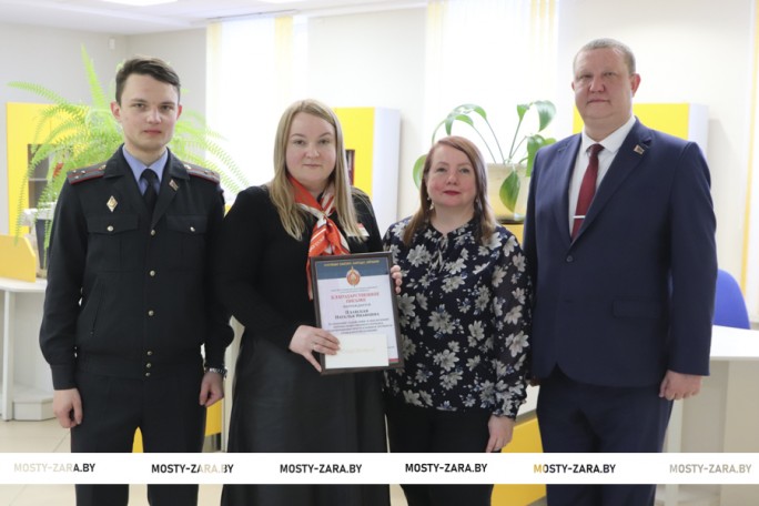 Любовь зла: как сотрудница банка спасла мостовчанку от статуса жертвы телефонного мошенника