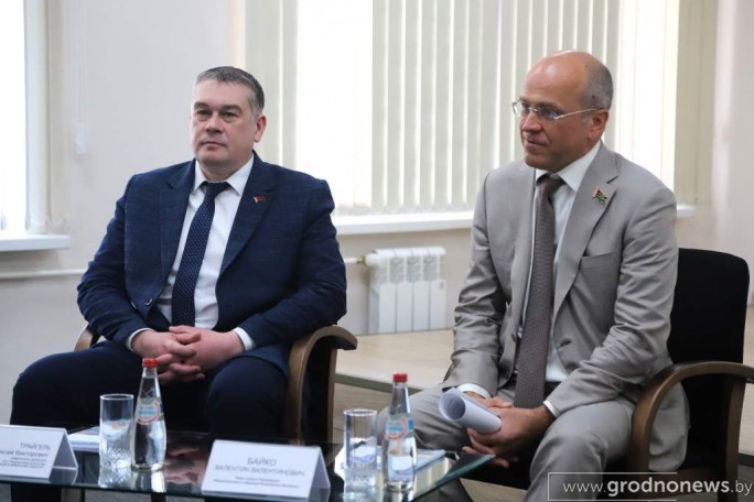 Член Совета Республики Валентин Байко в рамках ЕДИ встретился с коллективом Гродненского агентства по государственной регистрации и земельному кадастру