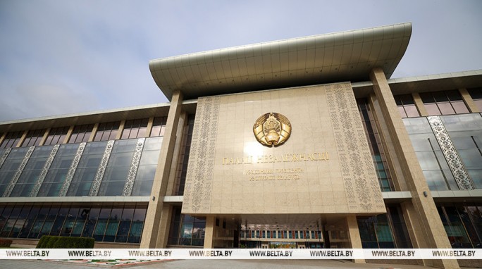 Лукашенко подписал указ о приеме в белорусское гражданство 230 человек