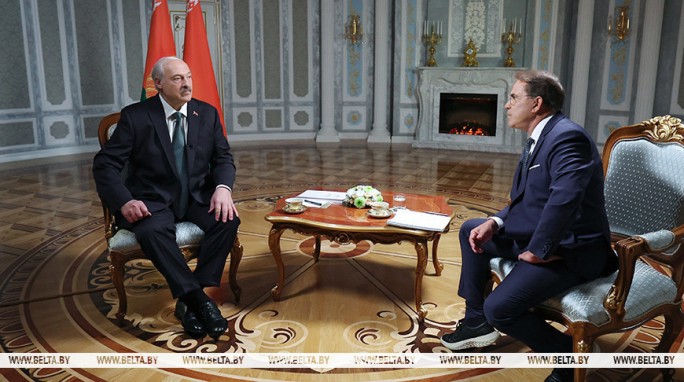 Александр Лукашенко дал интервью журналисту телеканала RT Рику Санчесу