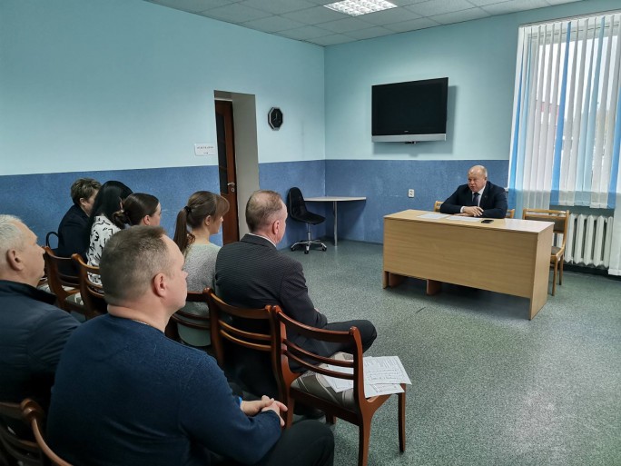 В ГП «Мостовская сельхозтехника» прошло производственное совещание под руководством главы района Андрея Санько