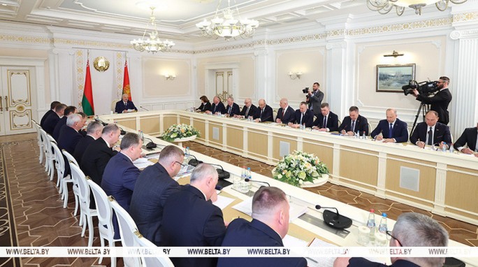 Александр Лукашенко назвал инициативу 'Один район - один проект' стратегической задачей в региональном развитии
