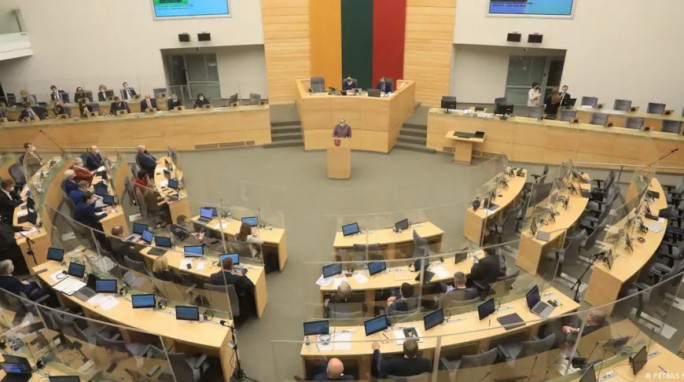 В Сейме Литвы подняли вопрос об ответственности премьера и министров после масштабной утечки данных
