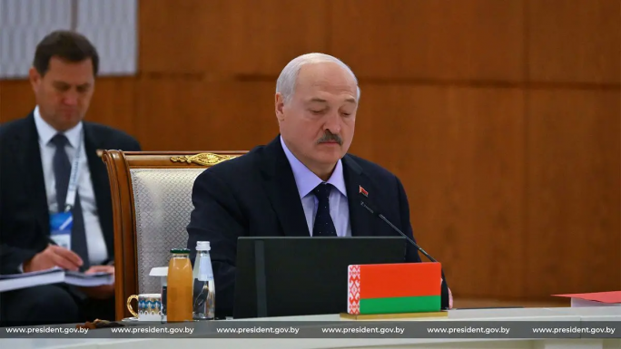 Журналисты в Астане не упустили возможности задать вопросы Александру Лукашенко