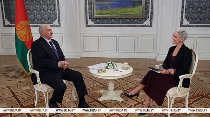 Александр Лукашенко дал интервью телеканалу 'Аль-Арабия'
