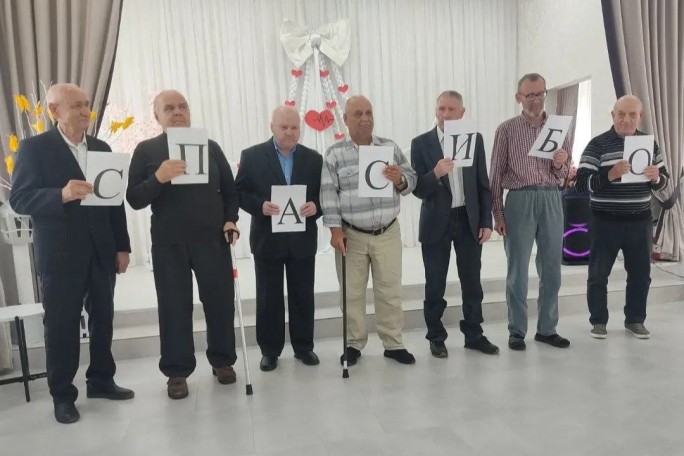 «Спасибо» за внимание и заботу – в Мостовском социальном пансионате «Принеманье» чествовали медицинских работников