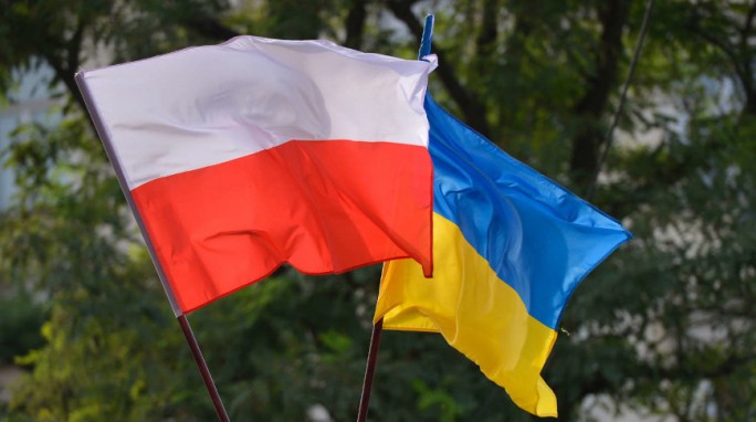 Решение Киева создать 'пантеон героев' вызвало бурю негодования в Варшаве