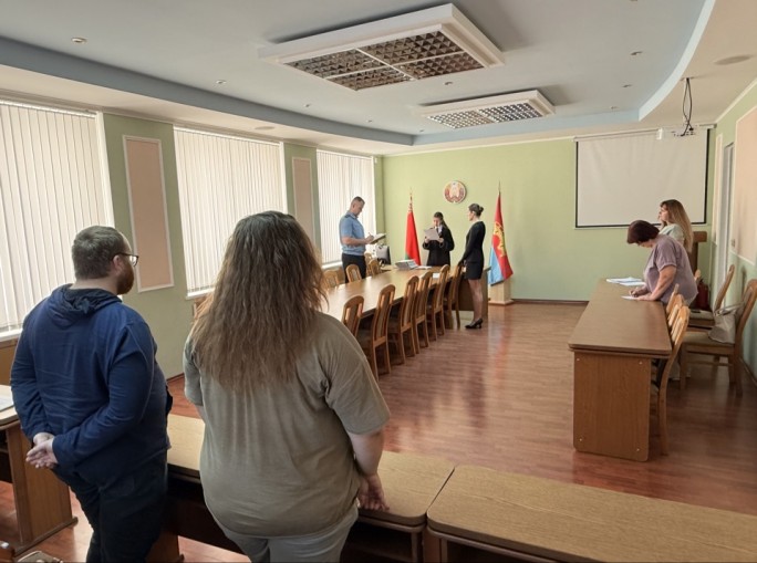 Присвоили имущество предприятия на сумму свыше 8 тыс.рублей: прокуратура Мостовского района в выездном судебном заседании поддержала государственное обвинение