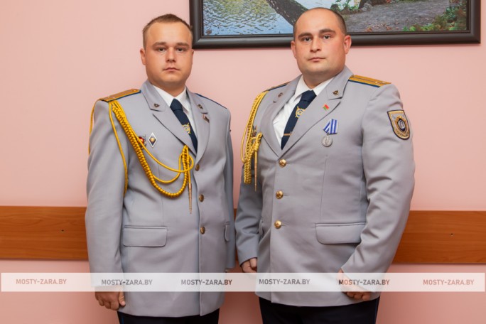 Хранители закона, справедливости и Отечества: рассказываем, как в Мостовском райотделе СК работают братья-следователи Шит