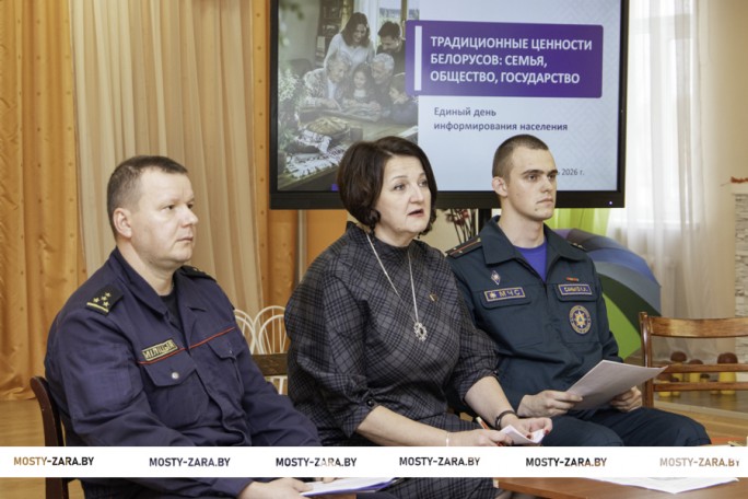 Проводники государственной политики: единый день информирования прошёл в детском саду №1 г. Мосты