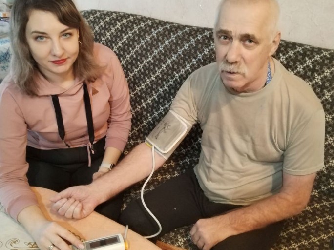«Такие люди и должны работать в соцслужбе» – как неравнодушие и профессиональный долг помогли спасти жизнь мостовчанину
