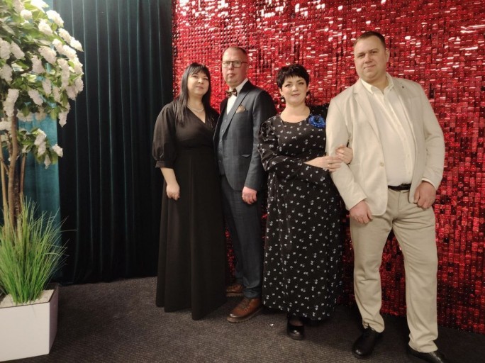 Две семейные пары мостовчан приняли участие в бале «Васильковая симфония» в Гродно, что открыл Год белорусской женщины