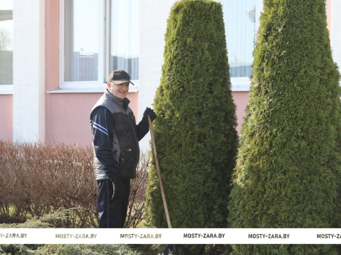 Весенний месячник по наведению порядка в Мостовском районе стартовал