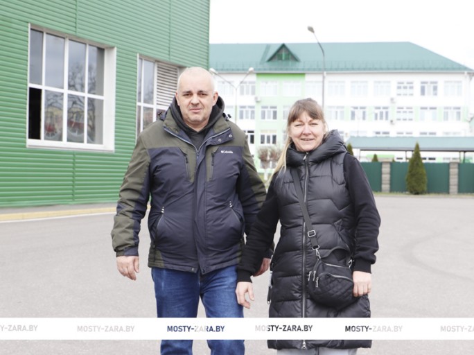 Семья – наша радость и опора. А работа  задаёт ритм жизни. В этом убеждены   мостовчане  Инна и Владимир Ушкевичи