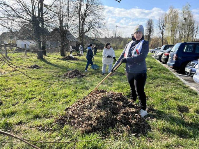 «Белая Русь» и женсовет Мостовщины – за чистоту и порядок на родной земле