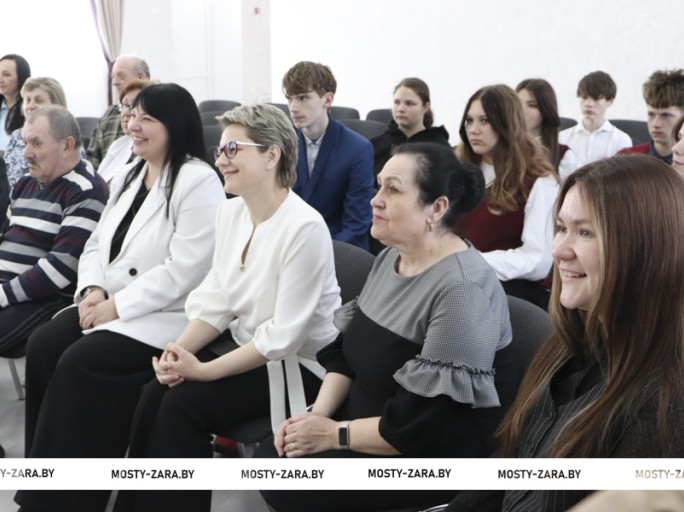 Встреча поколений состоялась в Мостовском социальном пансионате «Принеманье»