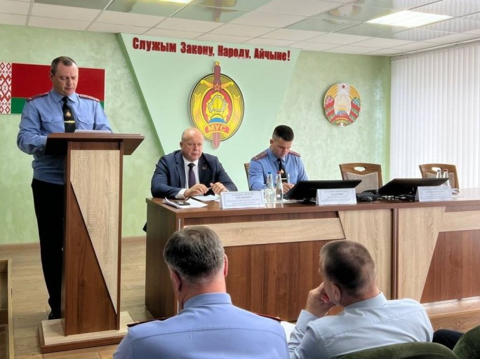 Положительную динамику нужно закрепить: в Мостовском РОВД подвели итоги служебной деятельности за первое полугодие 2026 года