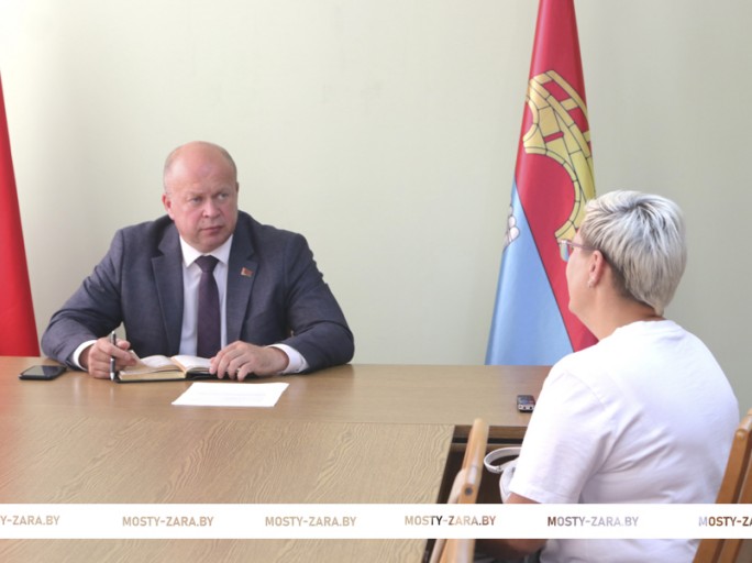 Председатель райисполкома Андрей Санько провёл приём граждан