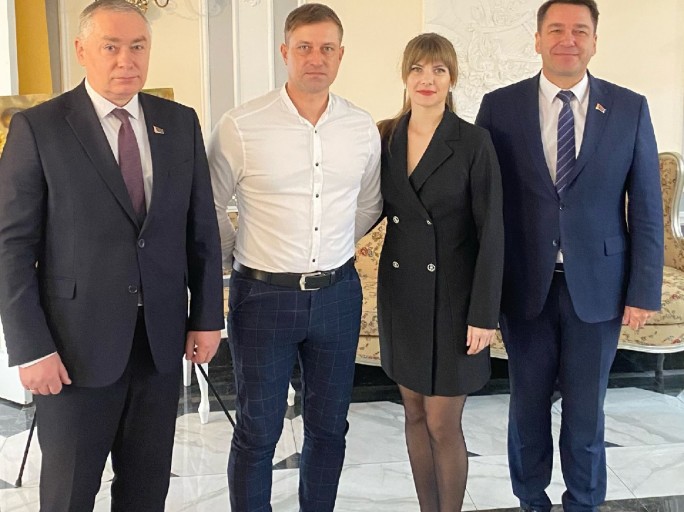 «С уважением к родительскому труду»: впечатления мостовчан о приёме в честь Недели родительской любви