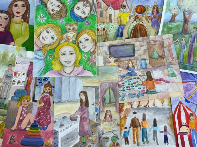 Три десятка «спасибо» родителям в рисунках юных мостовчан