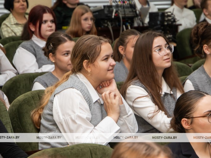 Гордое звание ‒ боец: в Мостах закрыли третий трудовой семестр
